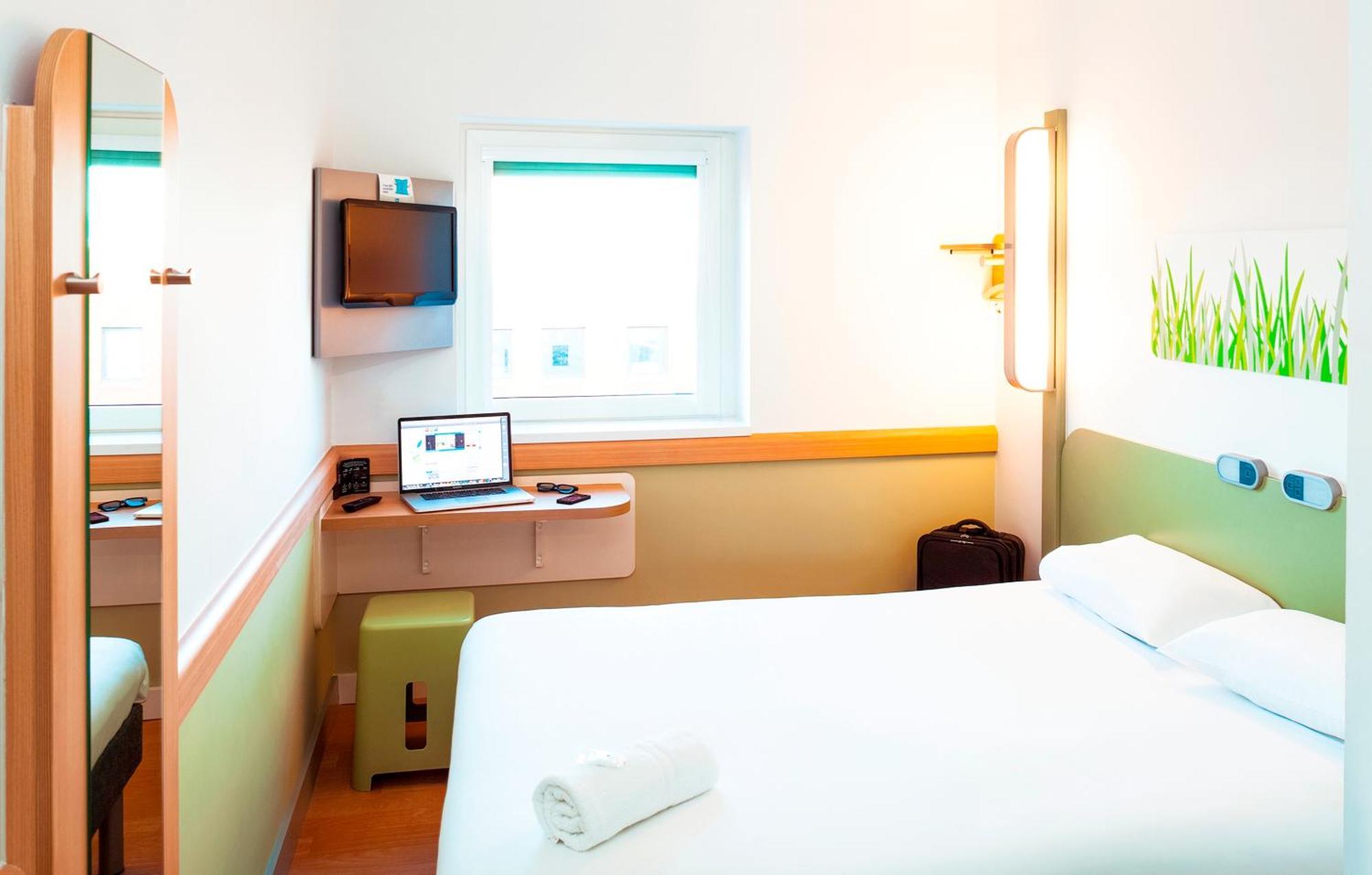 Ibis Budget Birmingham Airport Terminal Building - Nec Bickenhill Bagian luar foto